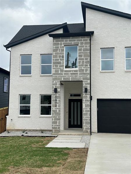 Exterior details and patio area of a home in , Dallas (Image 13).