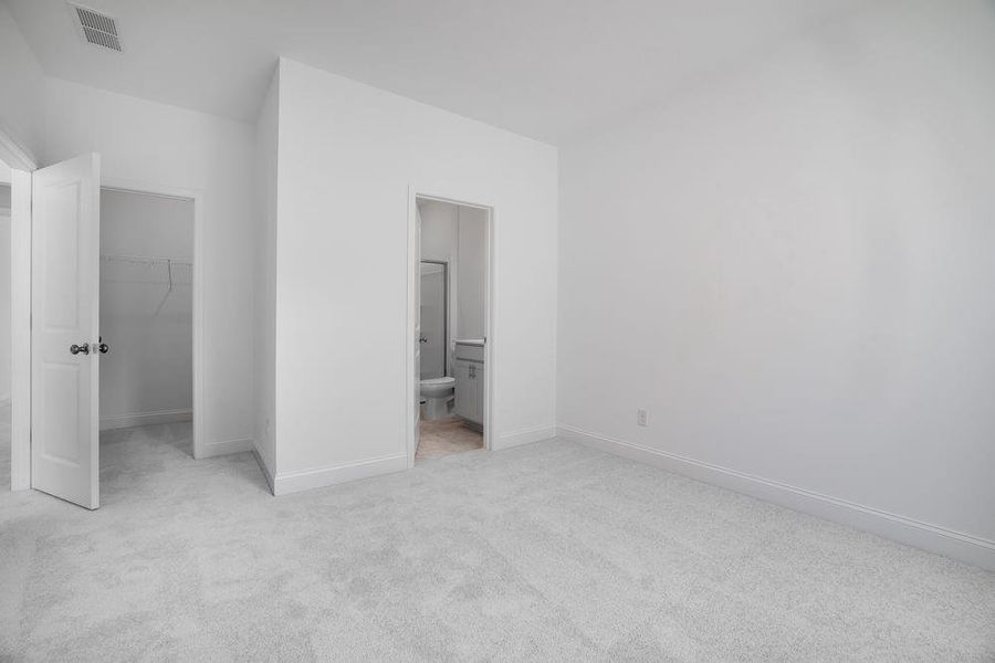 Spacious, unfurnished interior of a new home in Bailey Fence, Dacula (Image 26).