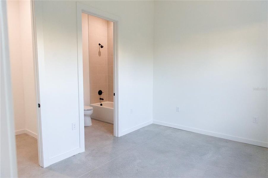 Spacious, unfurnished interior of a new home in Canvas City GWX, Tampa (Image 57).