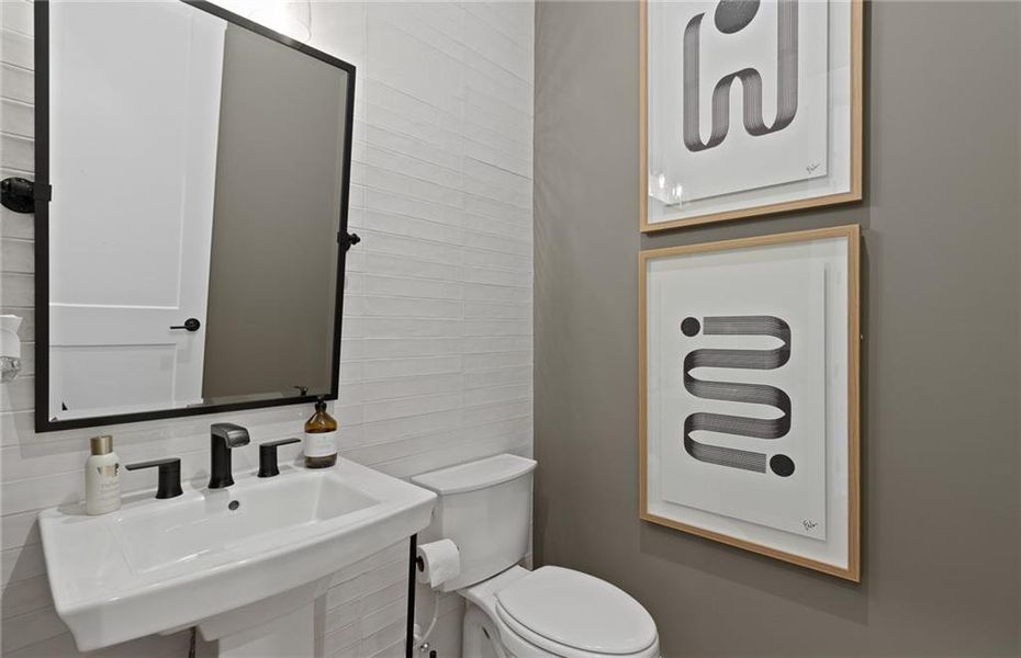 Furnished interior view inside a new home in Silverwood, Cumming (Image 17).