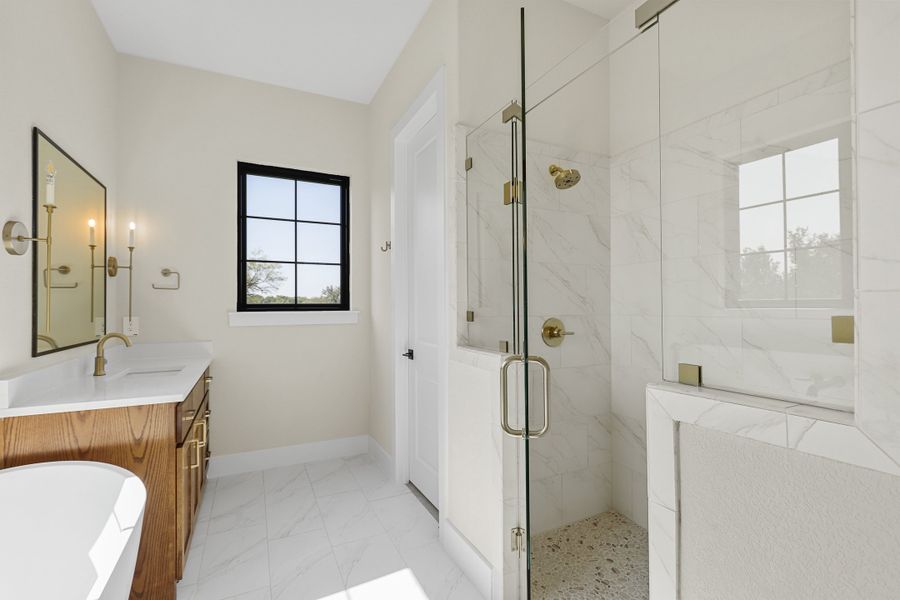 Furnished interior view inside a new home in Ranger Ridge, Strawn (Image 12).