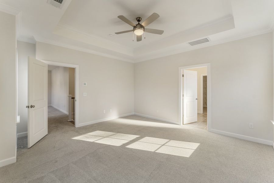 Spacious, unfurnished interior of a new home in Windsor Forest, Anderson (Image 21).