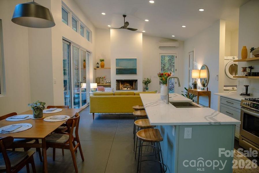 Open floor plan with 12' ceilings