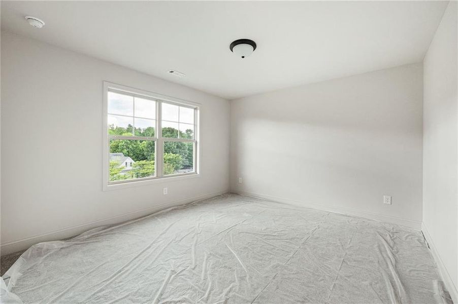 Spacious, unfurnished interior of a new home in , Dallas (Image 28).