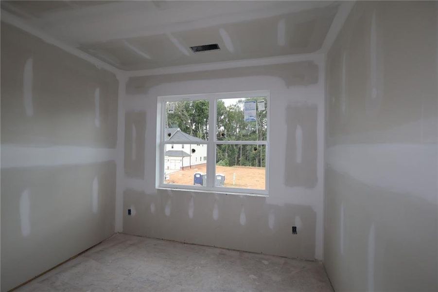Spacious, unfurnished interior of a new home in Settingdown Farms, Cumming (Image 7).