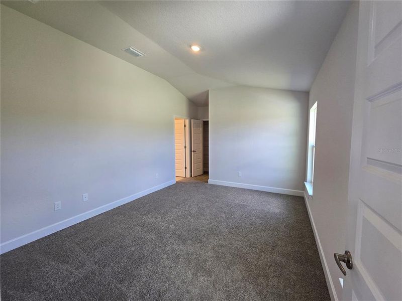 Spacious, unfurnished interior of a new home in Twisted Oaks, Beverly Hills (Image 13). Spacious, unfurnished interior of a new home in Twisted Oaks, Beverly Hills (Image 13).
