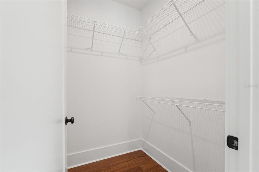 Spacious, unfurnished interior of a new home in , Tampa (Image 53).