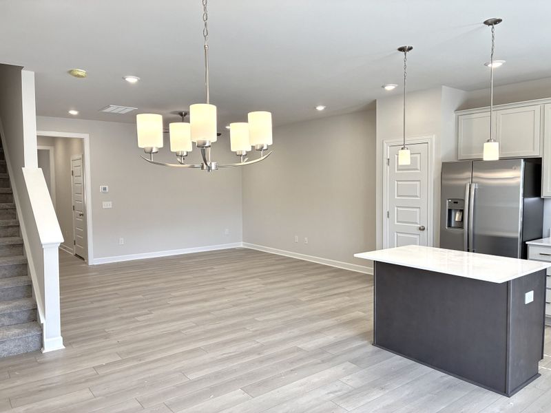 Spacious, unfurnished interior of a new home in Miller Park, Greenville (Image 12).