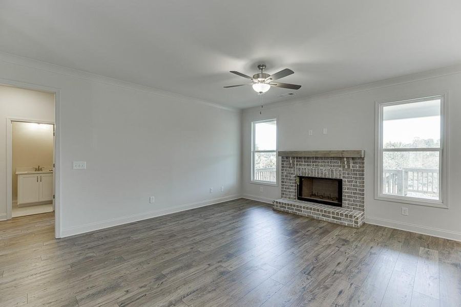 Spacious, unfurnished interior of a new home in , Jefferson (Image 18).