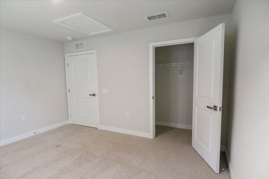 Spacious, unfurnished interior of a new home in Waverly Springs, Woodruff (Image 12). Spacious, unfurnished interior of a new home in Waverly Springs, Woodruff (Image 12).