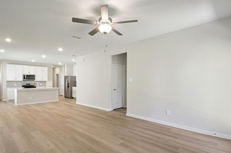 Photo is not of the actual home, but is an inspirational photo of builder’s model home and may depict options, furnishings, and/or decorator features that are not included.