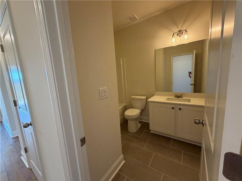 Furnished interior view inside a new home in , Jefferson (Image 11).