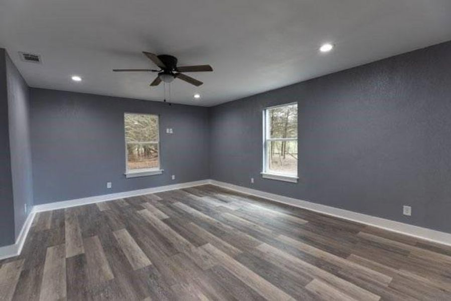 Spacious, unfurnished interior of a new home in , Ben Wheeler (Image 5).