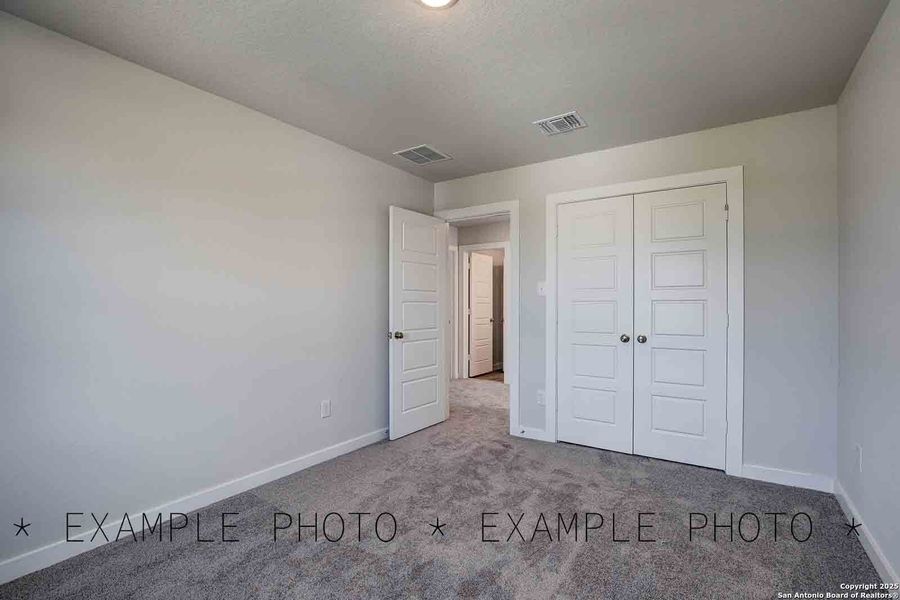 Spacious, unfurnished interior of a new home in Mesa Vista, San Antonio (Image 10).