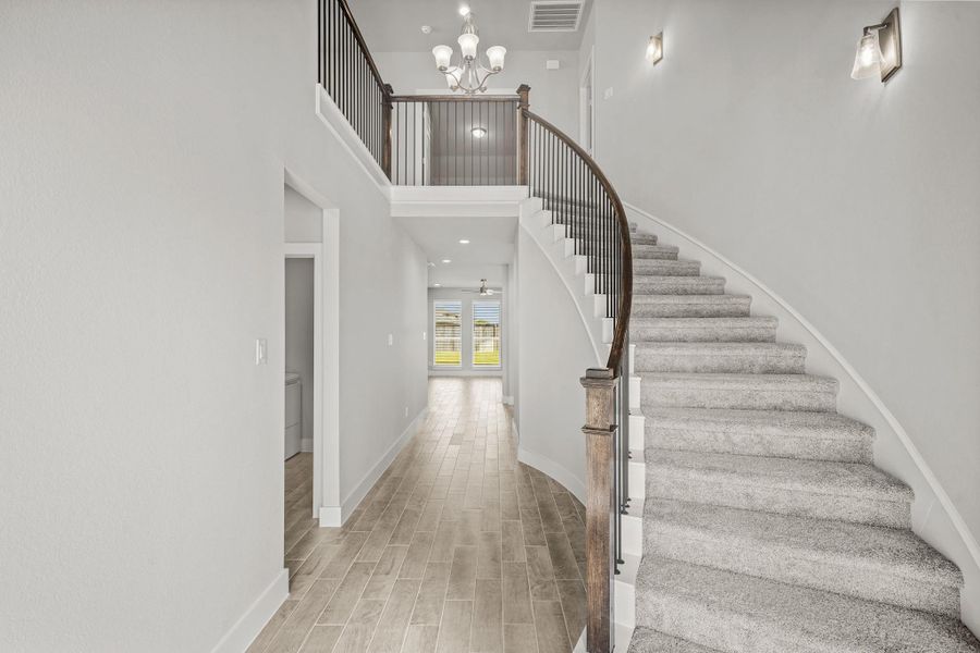 Spacious, unfurnished interior of a new home in Morton Creek Ranch, Katy (Image 13). Spacious, unfurnished interior of a new home in Morton Creek Ranch, Katy (Image 13).