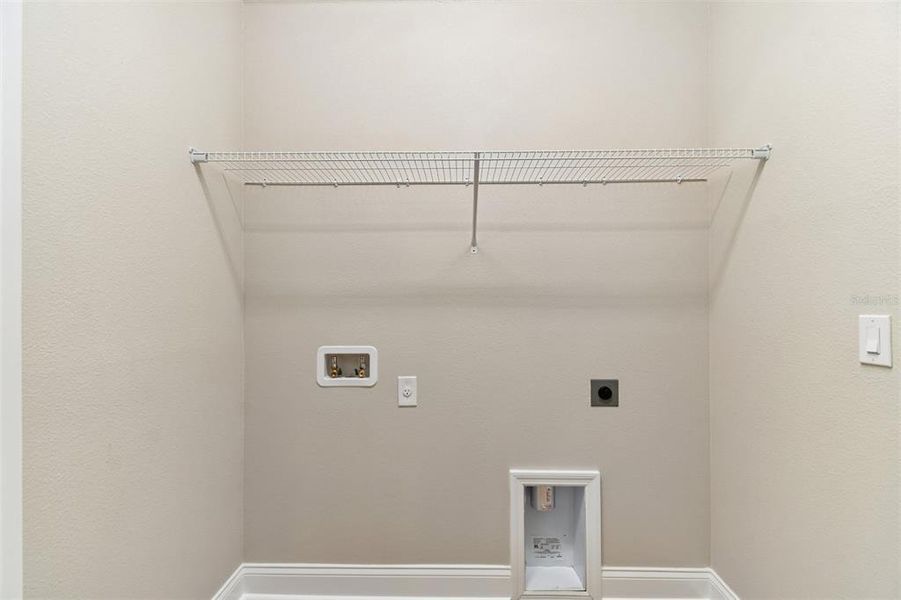 Spacious, unfurnished interior of a new home in Weslyn Park in Sunbridge 34', St. Cloud (Image 25).