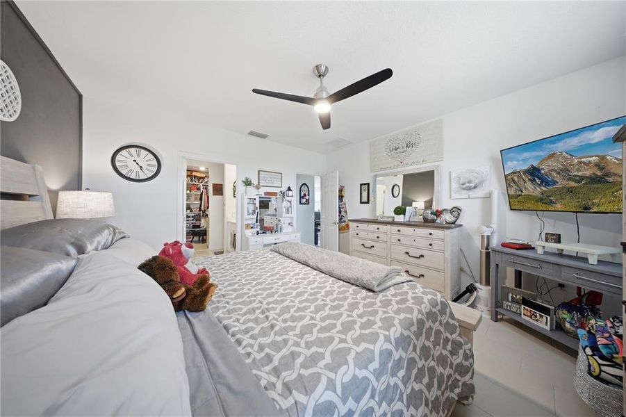 Furnished interior view inside a new home in , Haines City (Image 6).