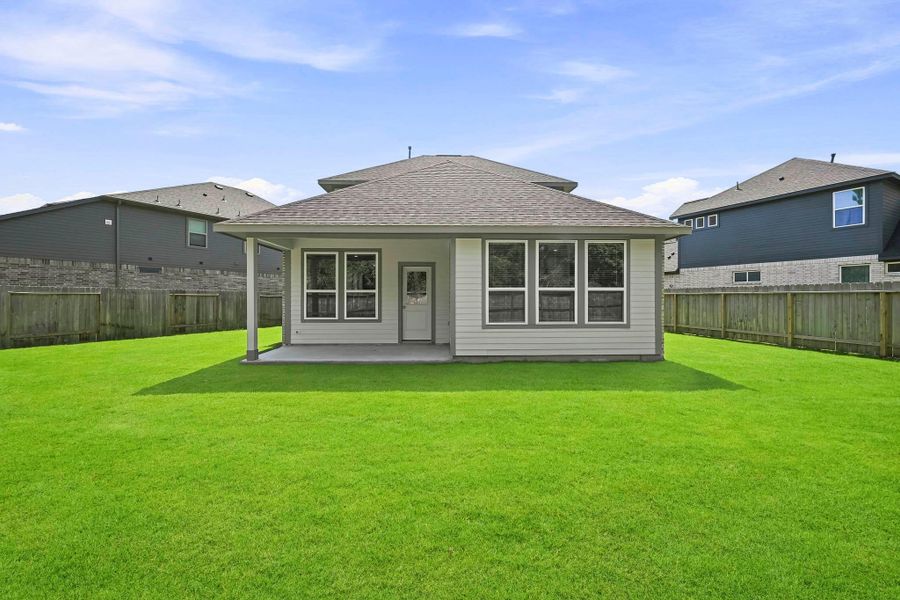 Exterior details and patio area of a home in Audubon, Magnolia (Image 4).