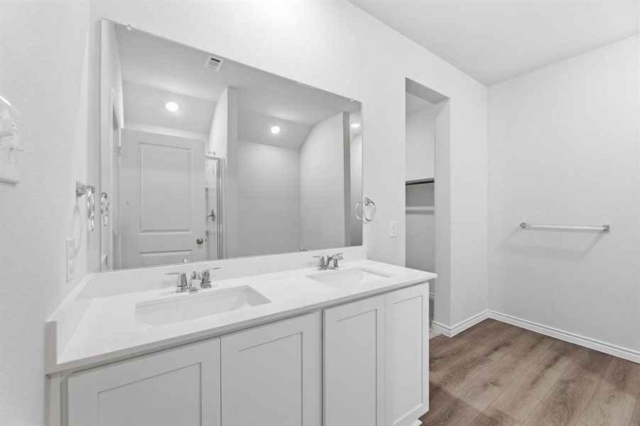 Representative (25) Representative (25)