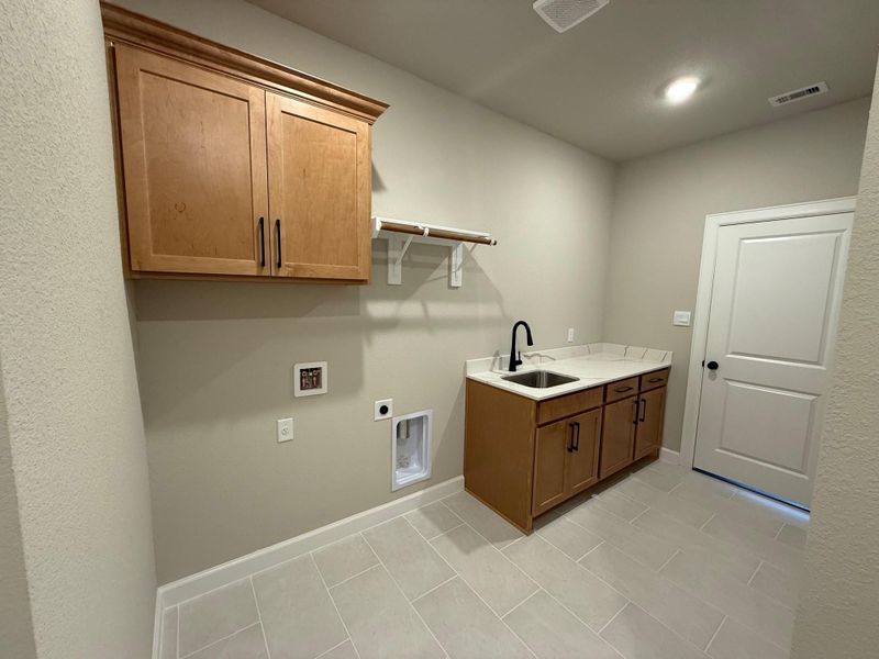 Furnished interior view inside a new home in Wellborn Settlement, College Station (Image 5).