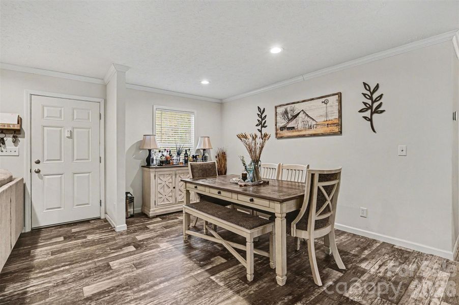 Furnished interior view inside a new home in , Lincolnton (Image 13).