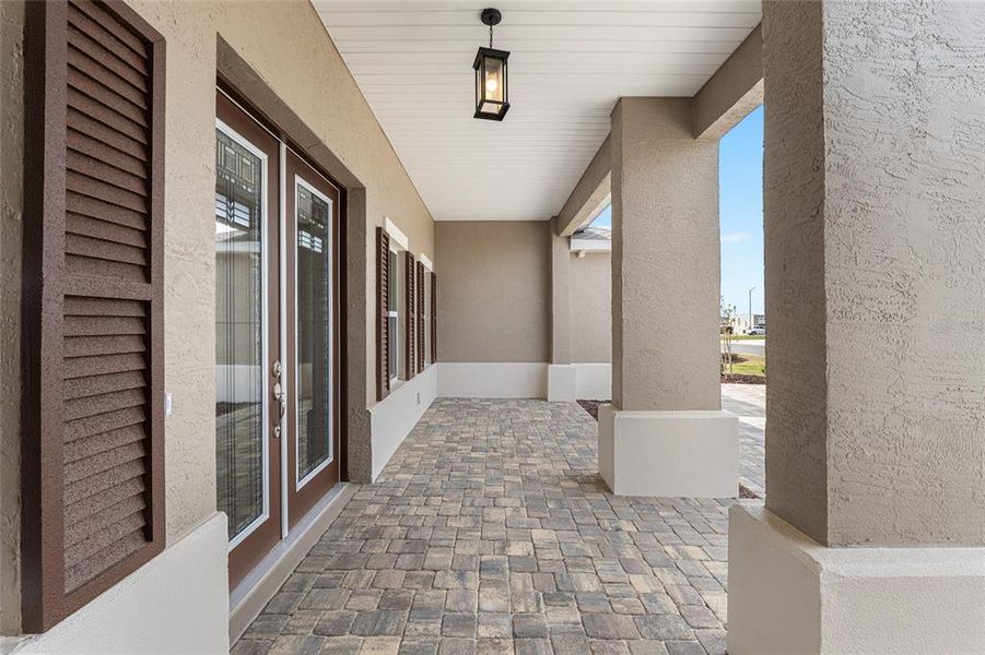 Exterior details and patio area of a home in , Ocala (Image 35).