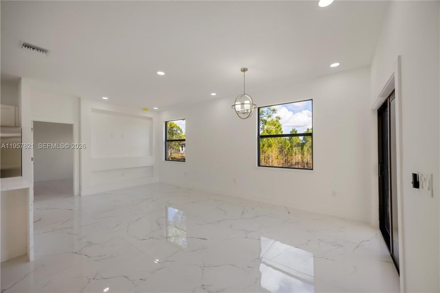 Spacious, unfurnished interior of a new home in , Lehigh Acres (Image 26).