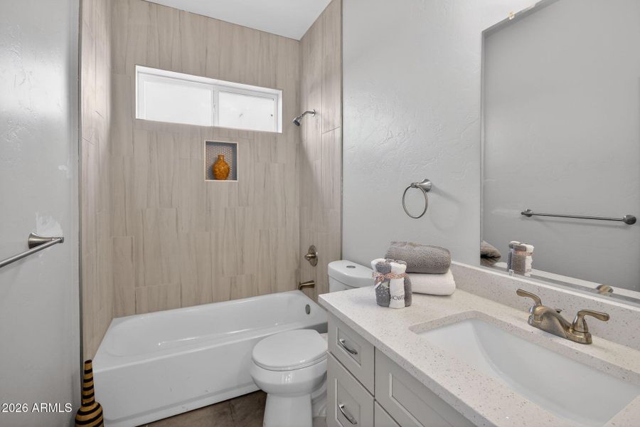 28_101_Habana_Ct_Rio_Rico_AZ_85648-Bathr