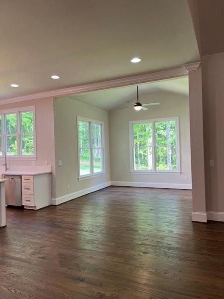 Spacious, unfurnished interior of a new home in , Atlanta (Image 12).