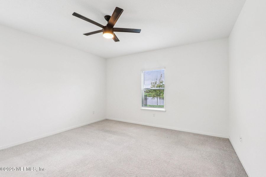 Spacious, unfurnished interior of a new home in , Green Cove Springs (Image 22).