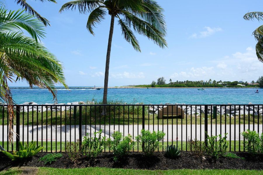 Pool Water View