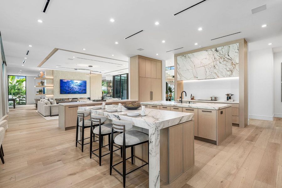 481_Thatch_Palm_Drive_15