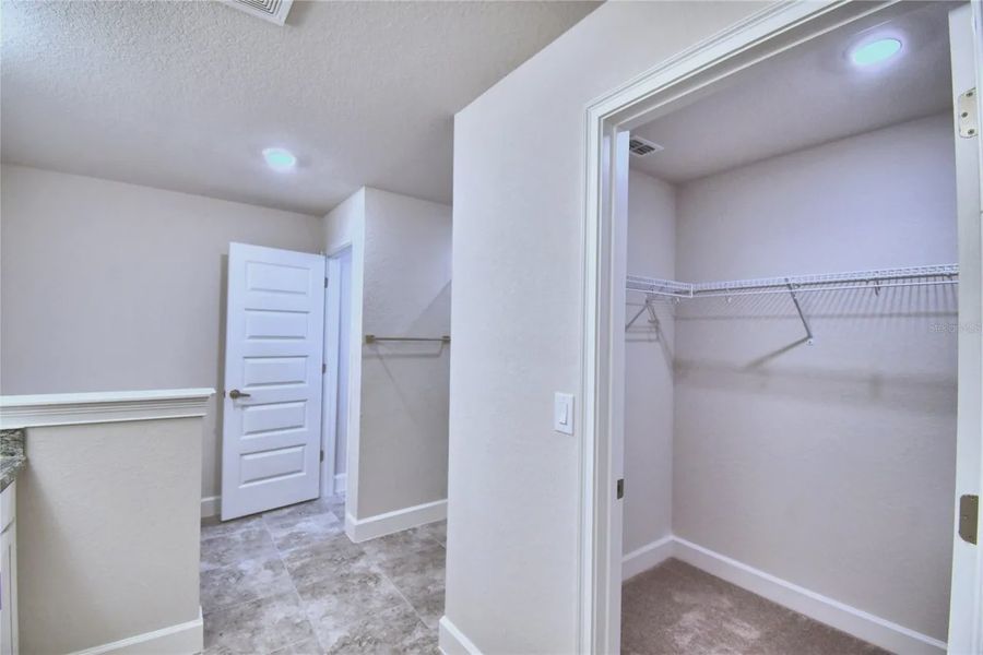 Spacious, unfurnished interior of a new home in Cadence Crossing, Auburndale (Image 16).
