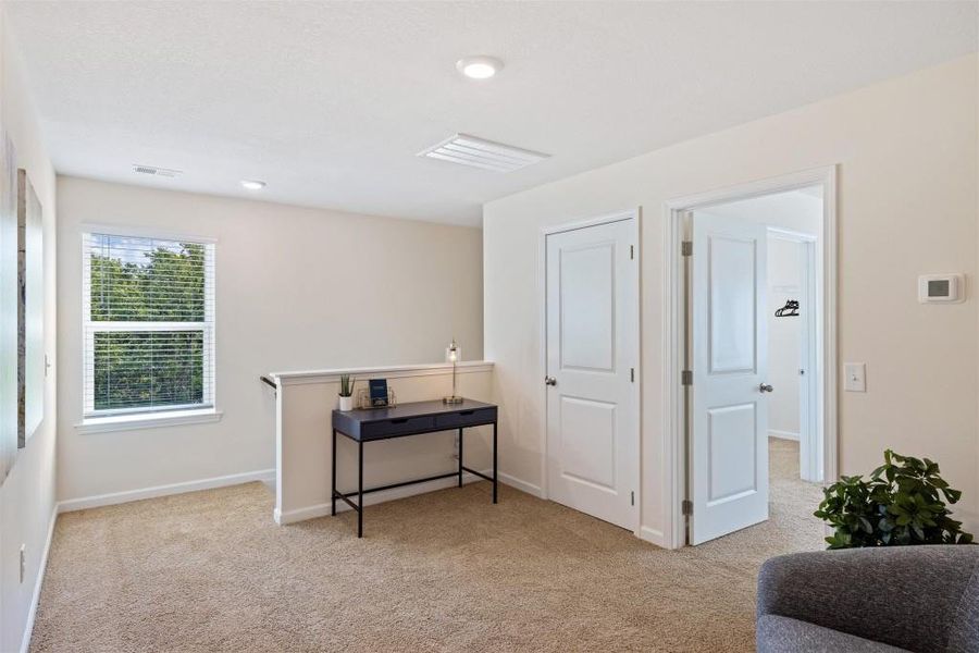 Furnished interior view inside a new home in Sheffield Highlands, Dallas (Image 17). Furnished interior view inside a new home in Sheffield Highlands, Dallas (Image 17).