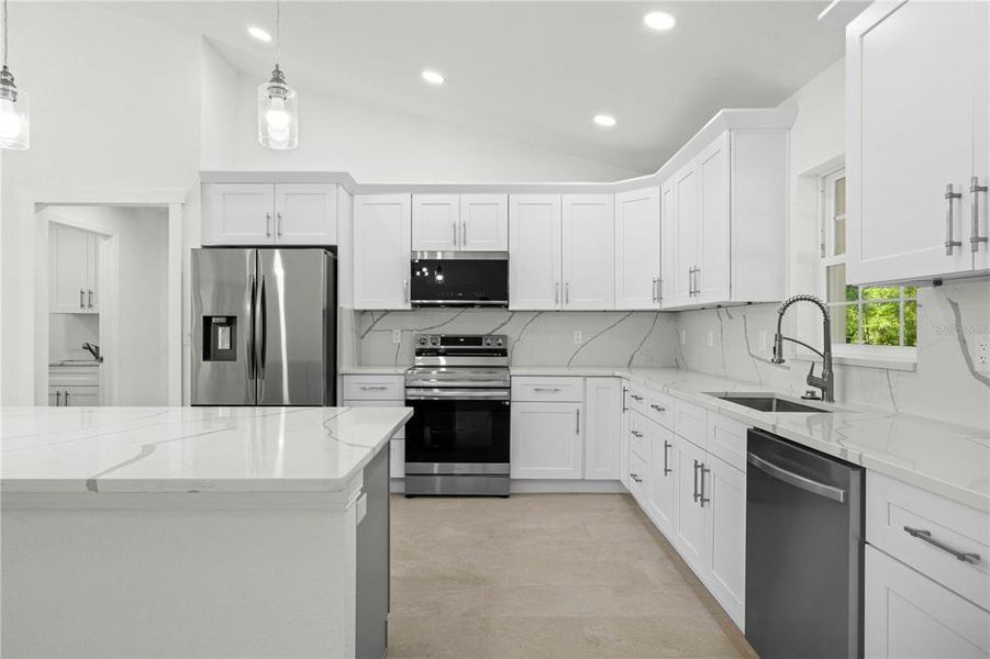 Furnished interior view inside a new home in , Dunnellon (Image 12).