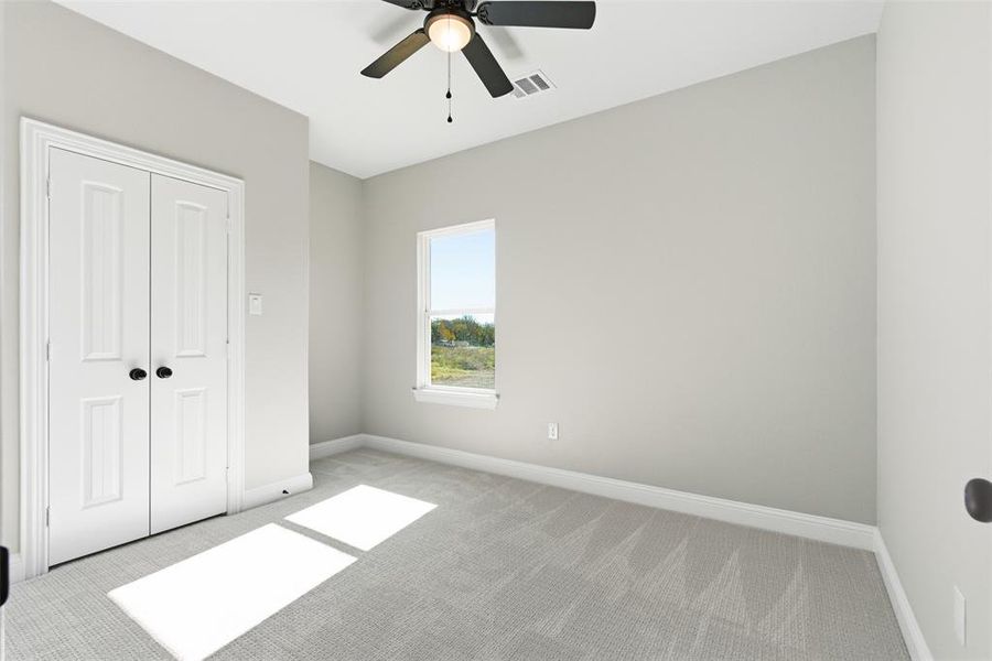 Spacious, unfurnished interior of a new home in , Tom Bean (Image 16).