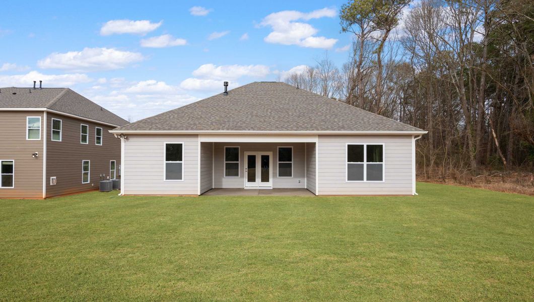 Exterior details and patio area of a home in Campbell Ridge, Piedmont (Image 21).