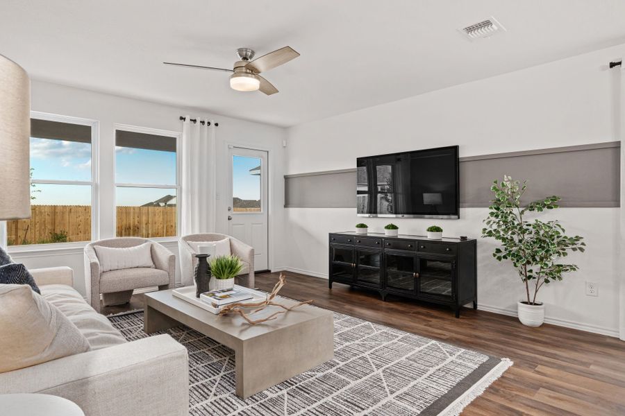Furnished interior view inside a new home in The Overlook at Creekside, New Braunfels (Image 8). Furnished interior view inside a new home in The Overlook at Creekside, New Braunfels (Image 8).