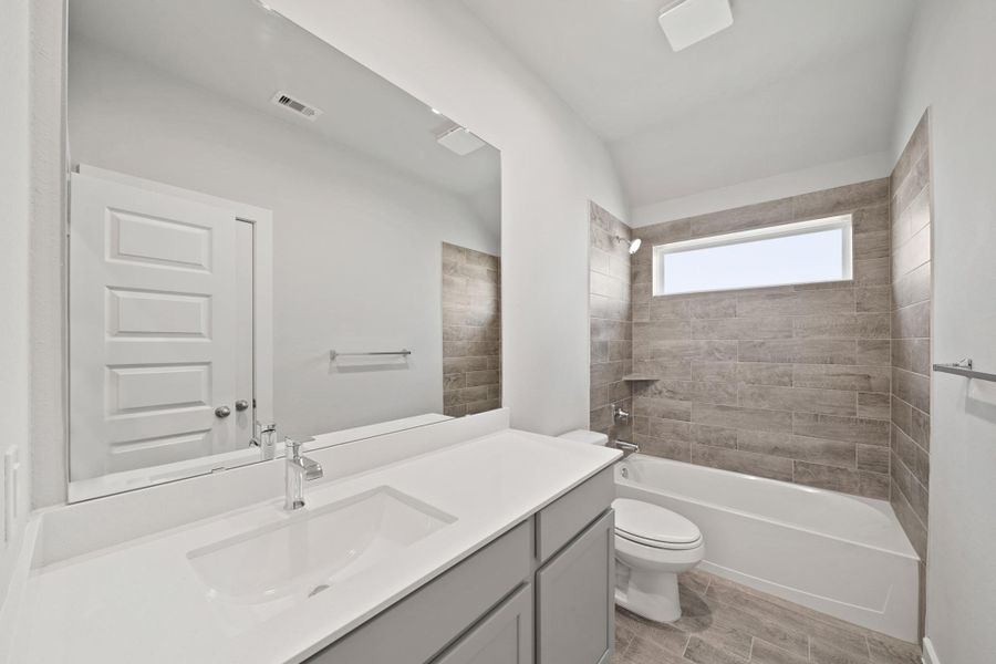 Furnished interior view inside a new home in Briarwood Crossing, Rosenberg (Image 6). Furnished interior view inside a new home in Briarwood Crossing, Rosenberg (Image 6).