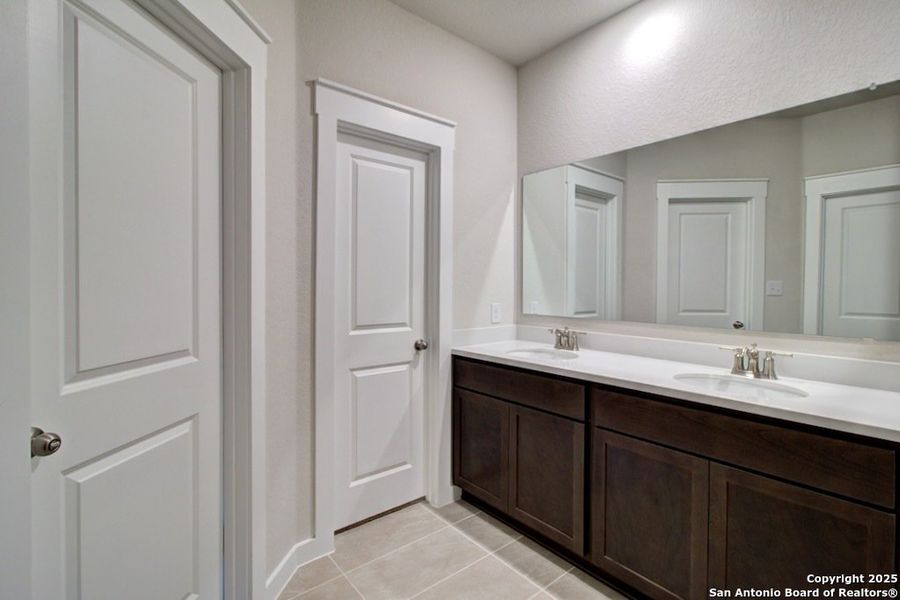 Furnished interior view inside a new home in Cloud Country, New Braunfels (Image 5).