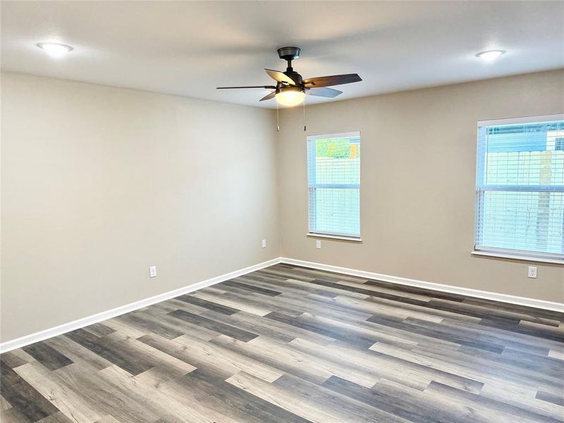 Spacious, unfurnished interior of a new home in , Gladewater (Image 12).