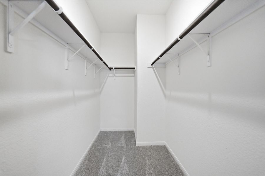 Spacious, unfurnished interior of a new home in Notting Hill, Converse (Image 22).