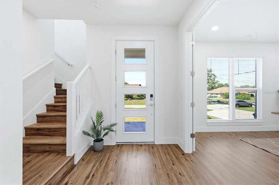 Spacious, unfurnished interior of a new home in , Port Charlotte (Image 24).