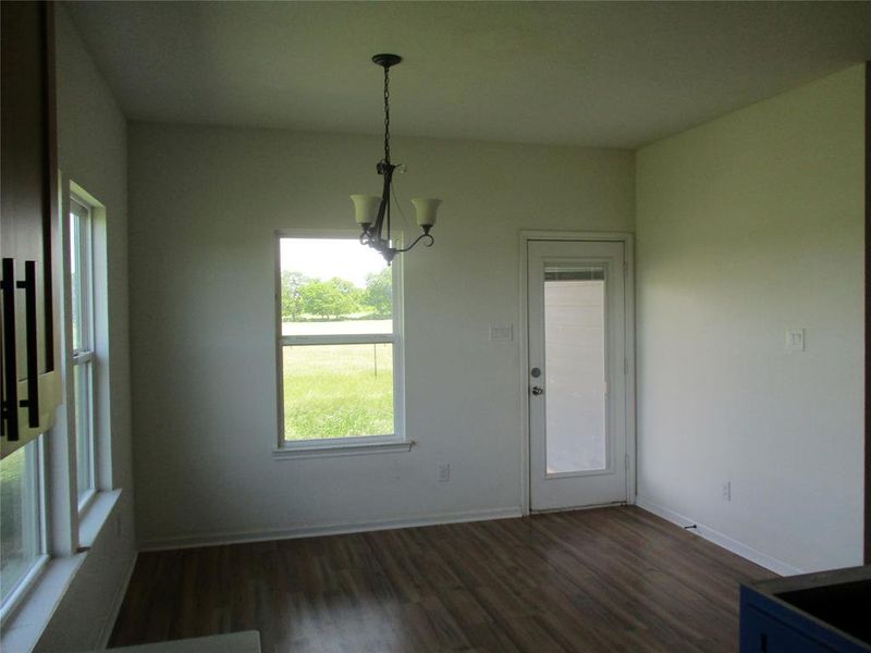 Spacious, unfurnished interior of a new home in , Kaufman (Image 15).