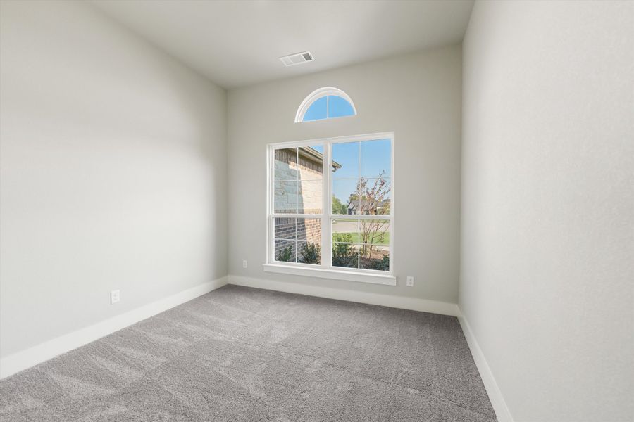 Spacious, unfurnished interior of a new home in Vista Oaks Estates, Royse City (Image 18). Spacious, unfurnished interior of a new home in Vista Oaks Estates, Royse City (Image 18).