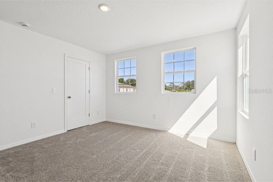 Spacious, unfurnished interior of a new home in Northlake Traditional, Winter Garden (Image 30). Spacious, unfurnished interior of a new home in Northlake Traditional, Winter Garden (Image 30).