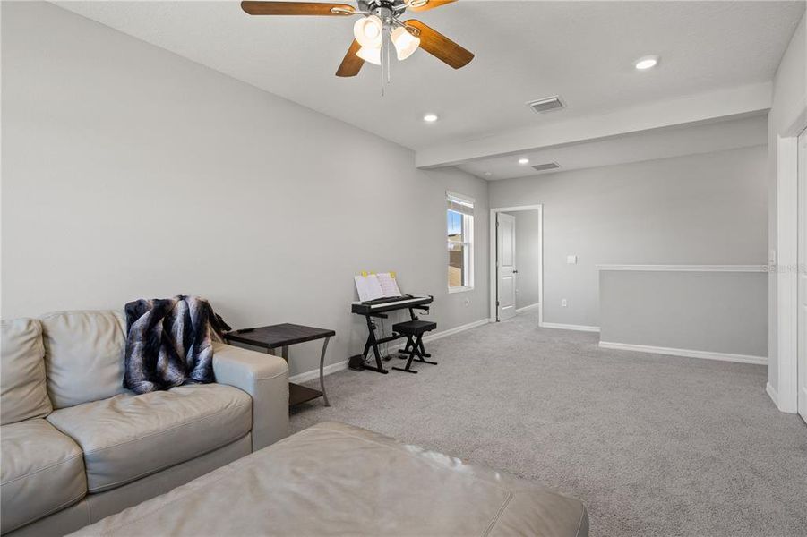 Furnished interior view inside a new home in , Wesley Chapel (Image 6).