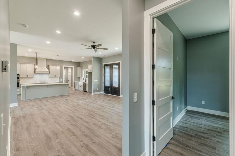 Spacious, unfurnished interior of a new home in , Bremen (Image 53).