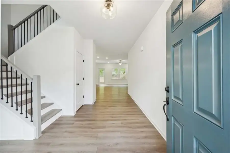 Spacious, unfurnished interior of a new home in Langston Reserve, Cartersville (Image 11).