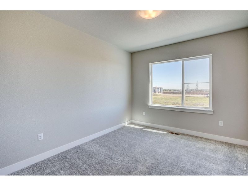 Spacious, unfurnished interior of a new home in , Longmont (Image 11).